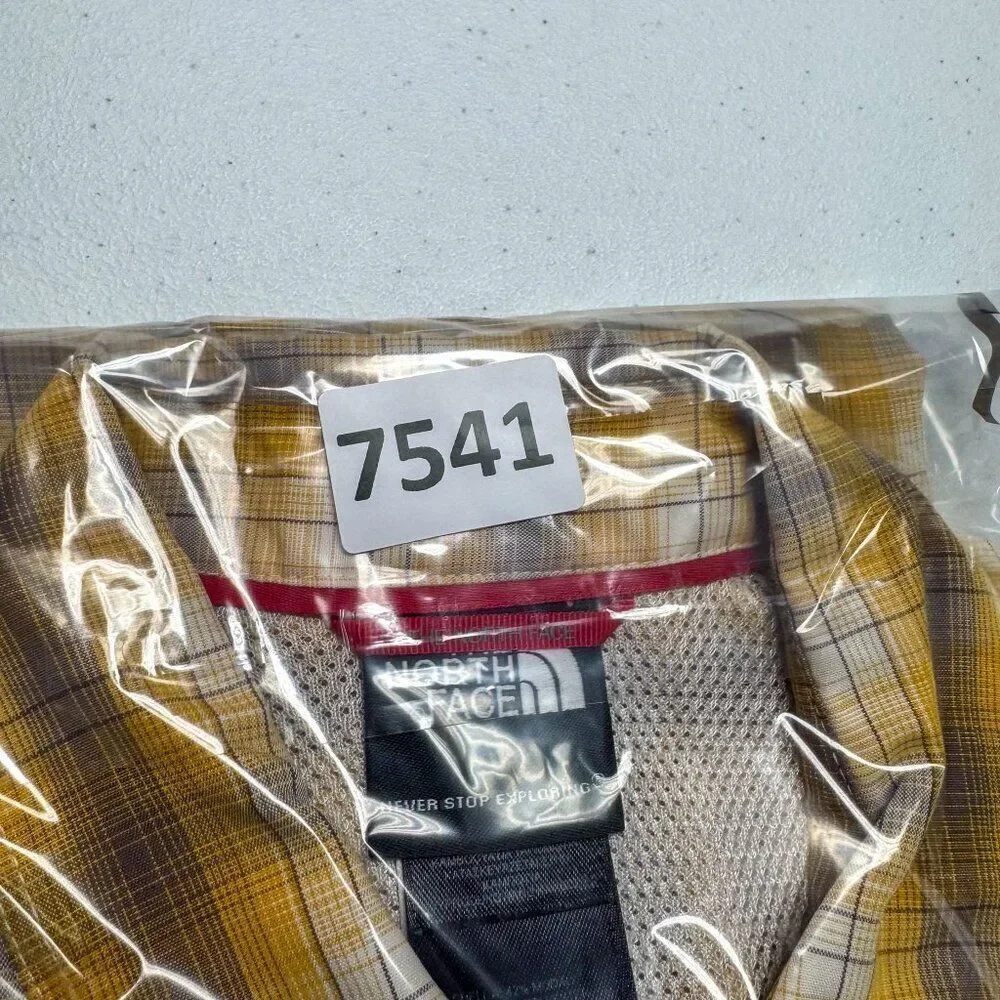 The North Face Camp Shirt Mens Medium Yellow Plaid Vented Outdoor Camping Hiking